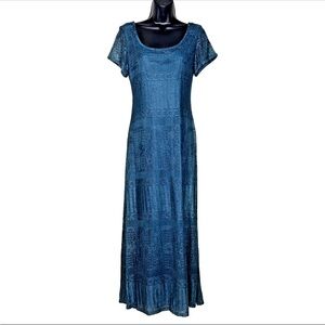 VTG Y2K Superstition Maxi Dress 8 All over Crochet
Peacock teal Short Sleeves